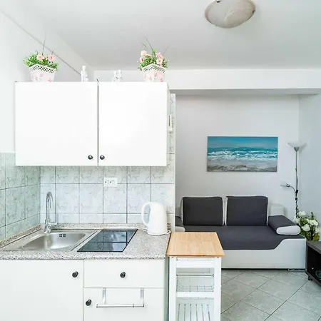 Nikolina Lu - One-bedroom With Balcony Lumbarda