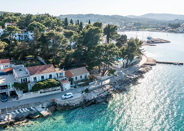 Nikolina Lu - One-bedroom With Balcony *